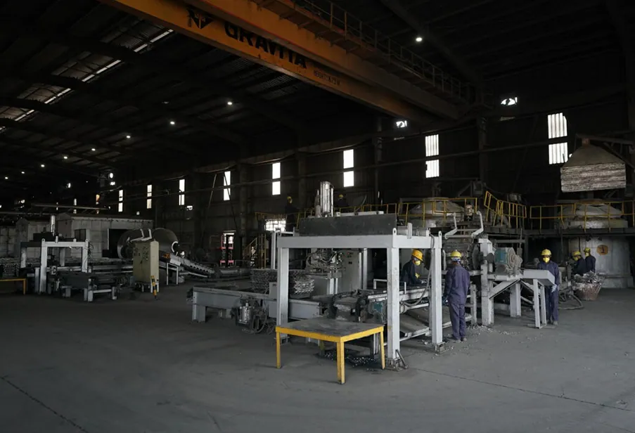 VEE YEN Traders Operations